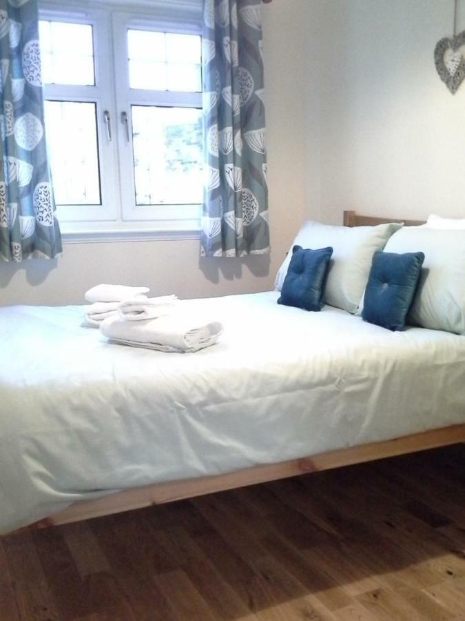 Modern Leith Apartment. Единбург Екстер'єр фото